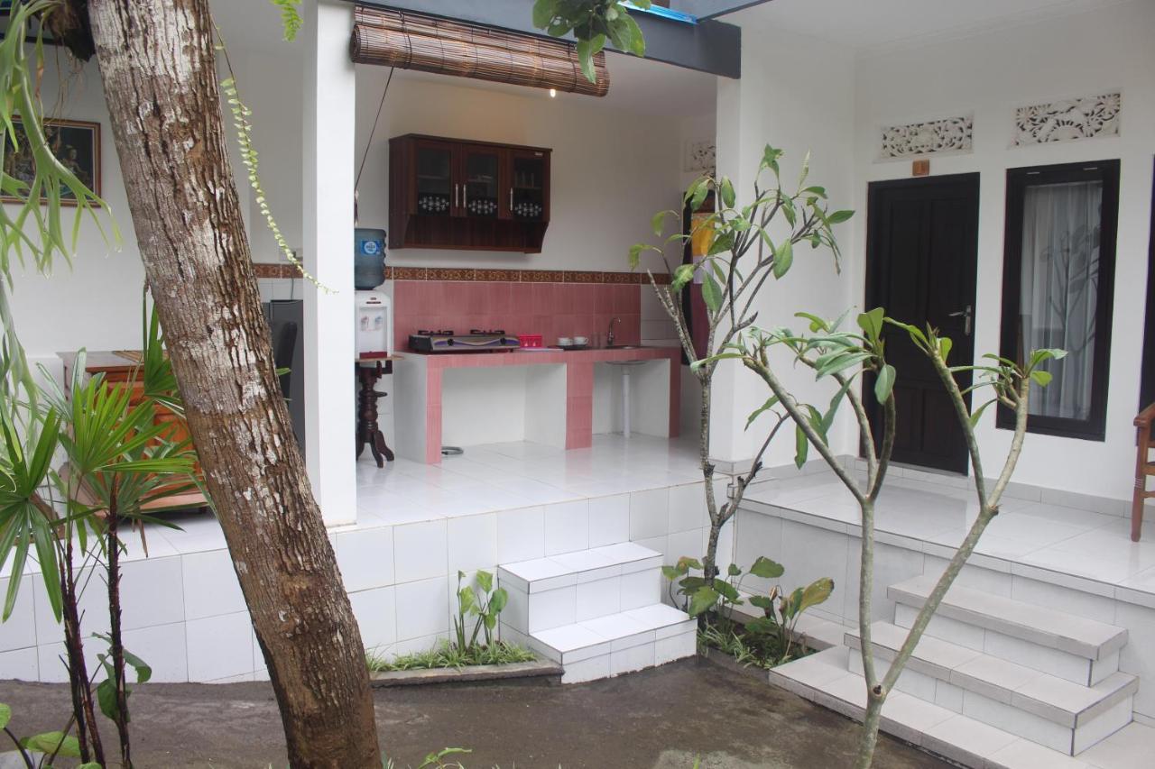 Intan Guest House Ubud Esterno foto