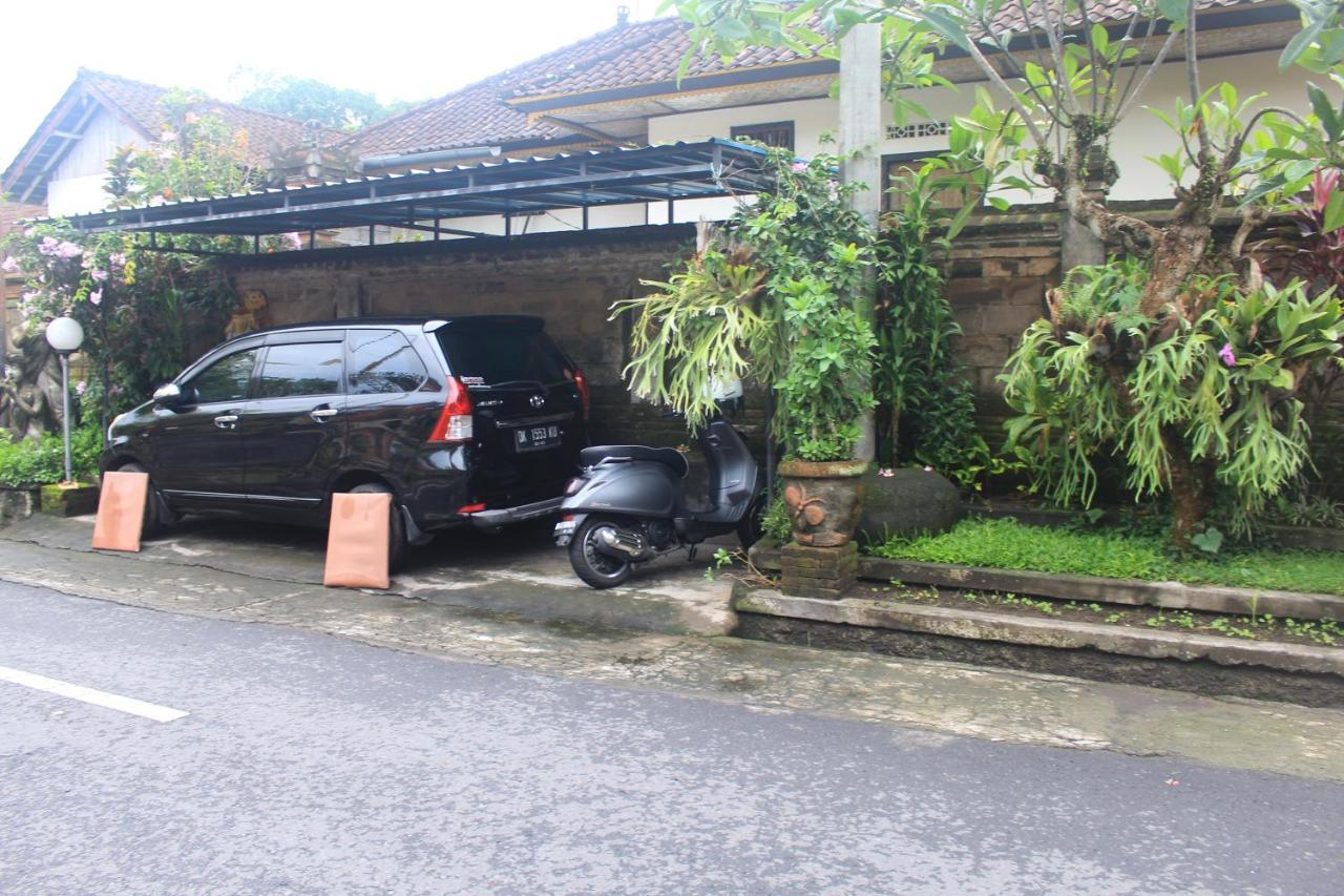 Intan Guest House Ubud Esterno foto